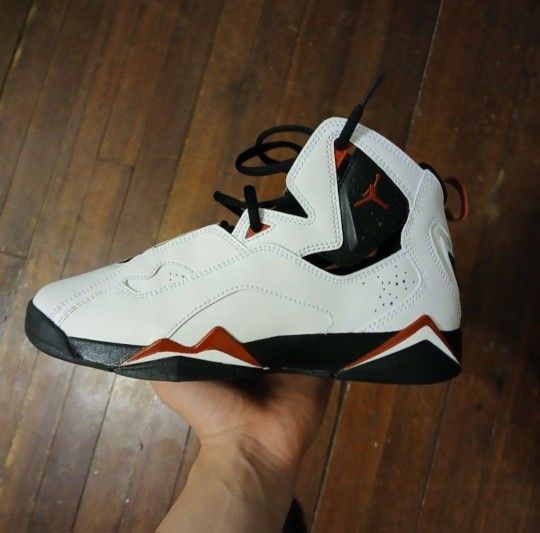 Jordan True Flights