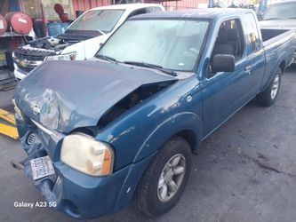 2000 Nissan Frontier For Parts