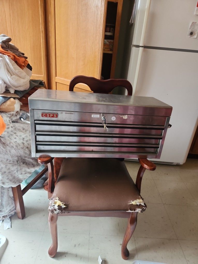 Tool Box. w/ 3 Drawer.