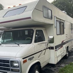 1996 Tioga Motor home RV- Inside Photos  Added