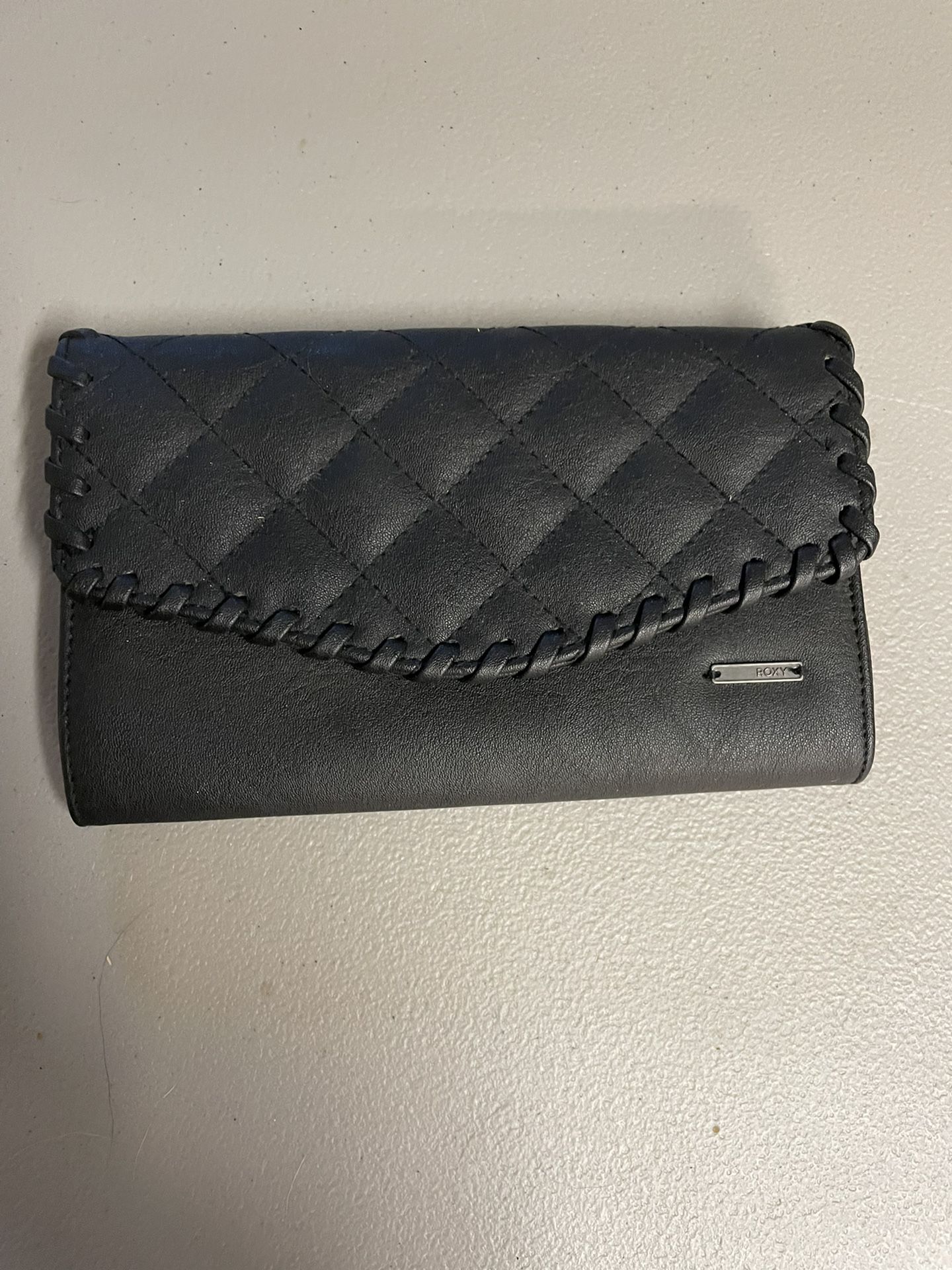 Roxy clutch (NEW!)