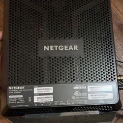 Netgear C7000v2 Wifi Router 