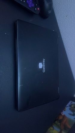 Whole ps5 setup for including laptop ps5 moniter and controllr