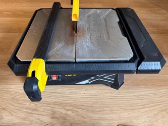 7in. Wet saw for tile