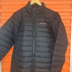 A, THERMAL COIL JACKET SIZE MEDIUM ONLY ONE AVAILABLE 