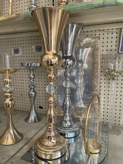 New 25” Tall Gold Vase flower arrangement Wedding Diamond Trumpet Stand