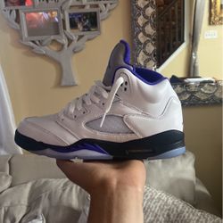 Jordan 5 Retro 
