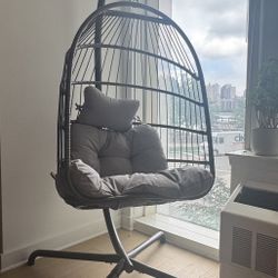 Hanging Chair 