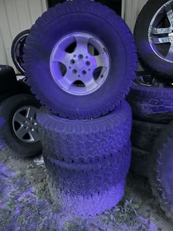 Jeep Cherokee Stock Time With Mud Tires