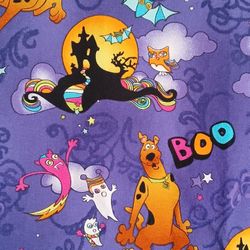 Scooby Doo Scrub Top Purple Womens Size Small Halloween Haunted House Ghosts