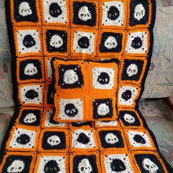 Crochet Skull Blanket & Pillow 