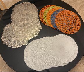 Bulk Lot of 25 Table Placemats - Various Styles & Colors