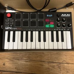 Mpk mini Play 