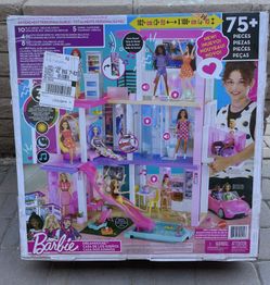 **NEW BARBIE DREAMHOUSE w/75+ Accessories
