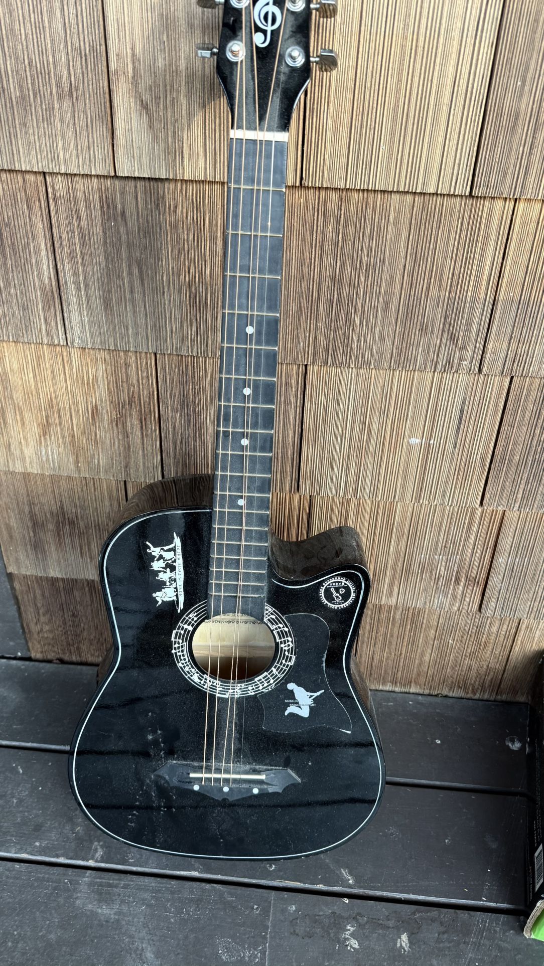 Dakesi Acoustic Guitar – Black Glossy Finish | Model DK-382C BK 🎸