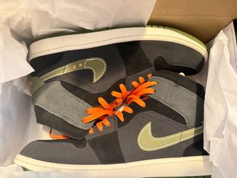 Air Jordan 1 Mid SE Craft Size 12