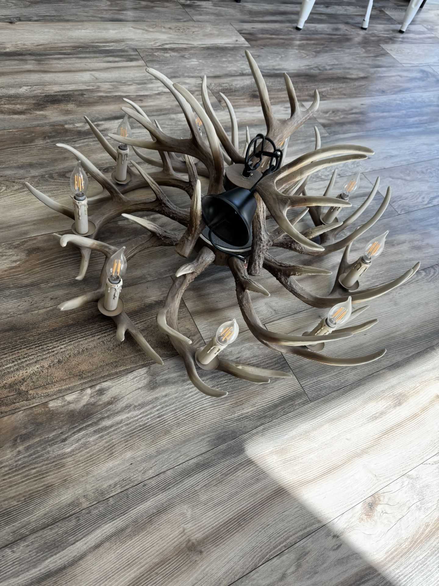 9 Light Deer Antler Chandelier 