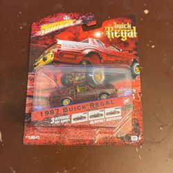 1/64 Maisto Lowrider 87 Regal. Positionable Axels!