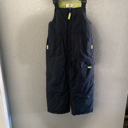 Oshkosh Bib