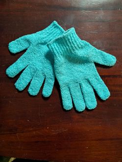 Free! Body Scrub Gloves One Size Fits Most