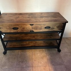 Nice Entry Way Table