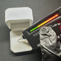 VVS1 ENGAGEMENT RING 💍 