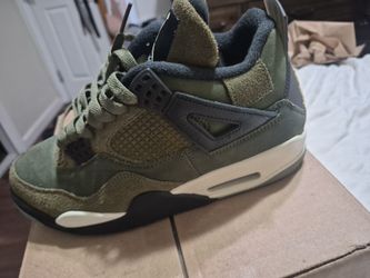 Jordan 4s