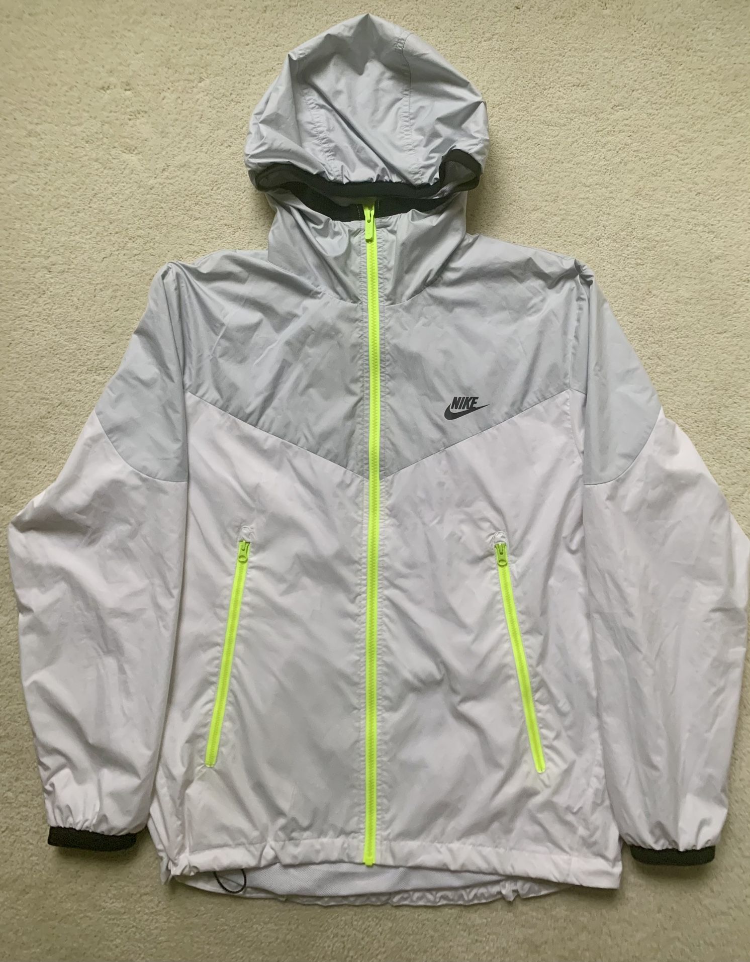 Nike Size Sz Men’s Medium M Packable Windrunner Windbreaker Track Hooded Jacket Full Zip White Platinum Grey Gray Volt Neon Green New NWOT