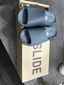 Yeezy Slide Slate Marine