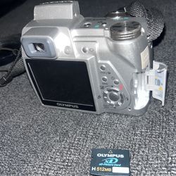 CAMERA OLYMPUS SP-510UZ classic 2006 Digital camera -Like new 