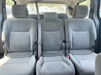 Middle Seats 2006 Sienna
