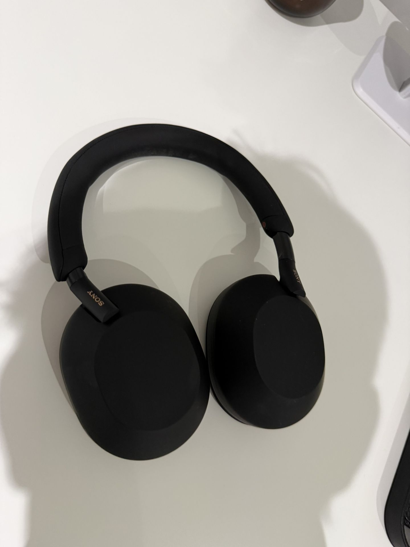 Sony WH-1000XM5 Wireless Noise-Canceling Headphones – Black – Excellent Condition 