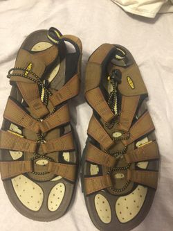 Men’s keen sandals size 11.5 US