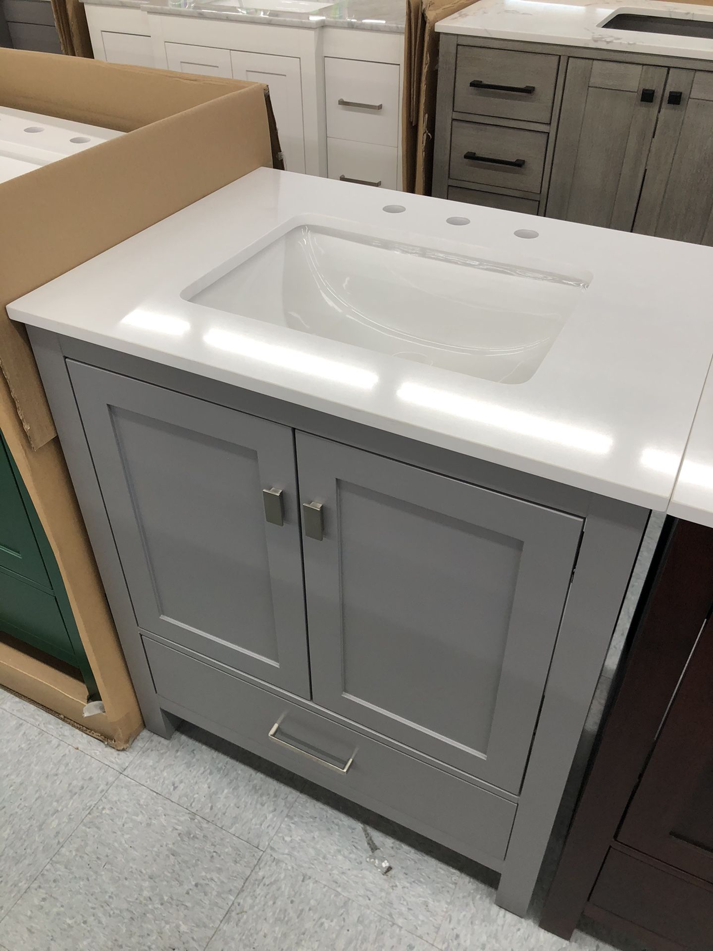 30” Bathroom Vanities With Quartz Top for Sale in Federal Way, WA OfferUp