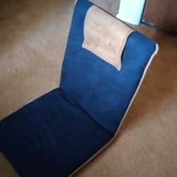 New BonVIVO Adjustable Yoga/Meditation Mat. Really Cool. Soft. Comfortable. Never Used.