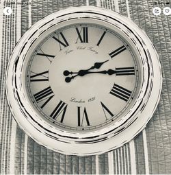 WALL CLOCK