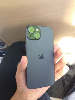 iPhone 15 126GB