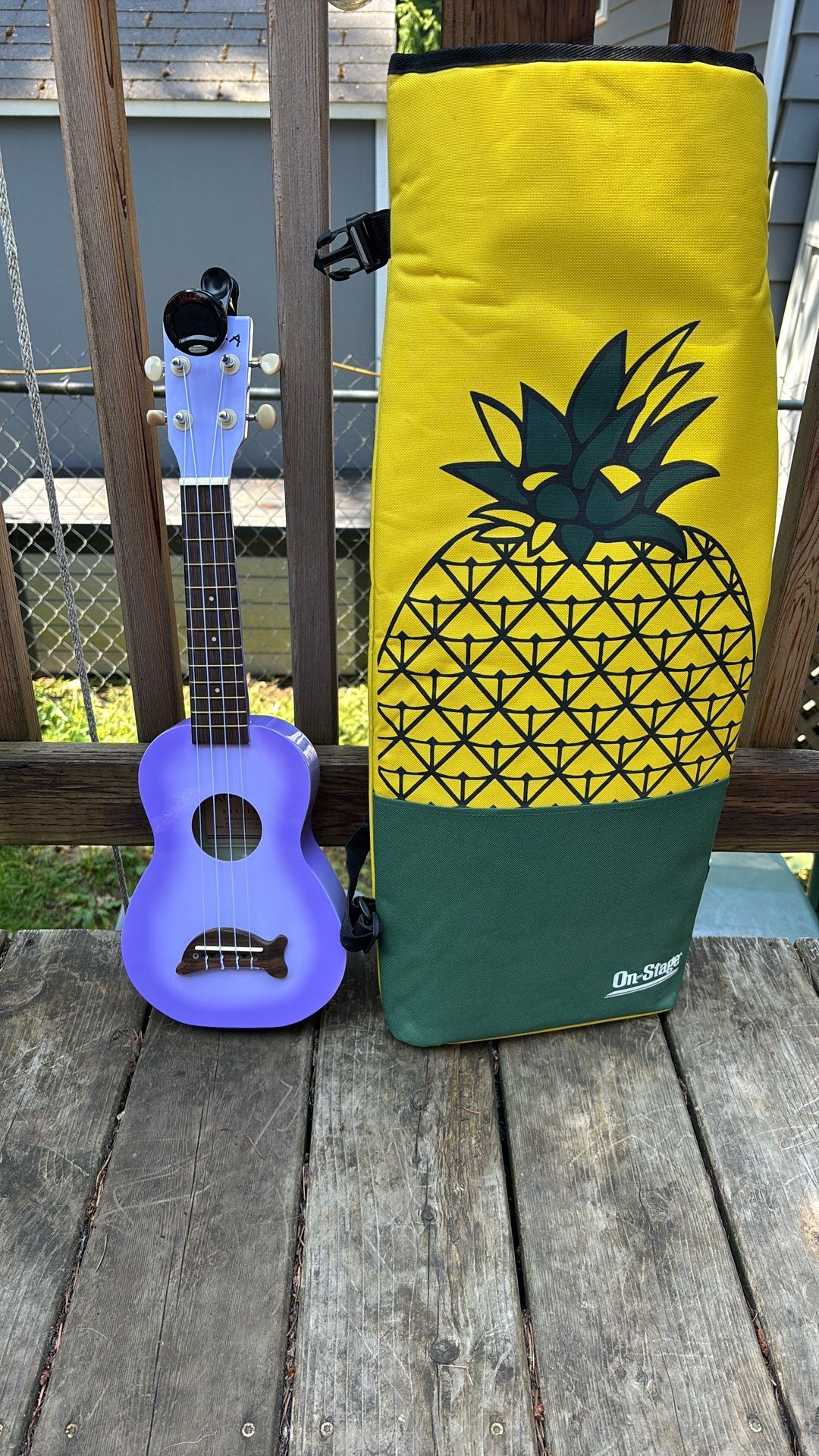 Makala Dolphin Ukulele with Pineapple Case & Tuner