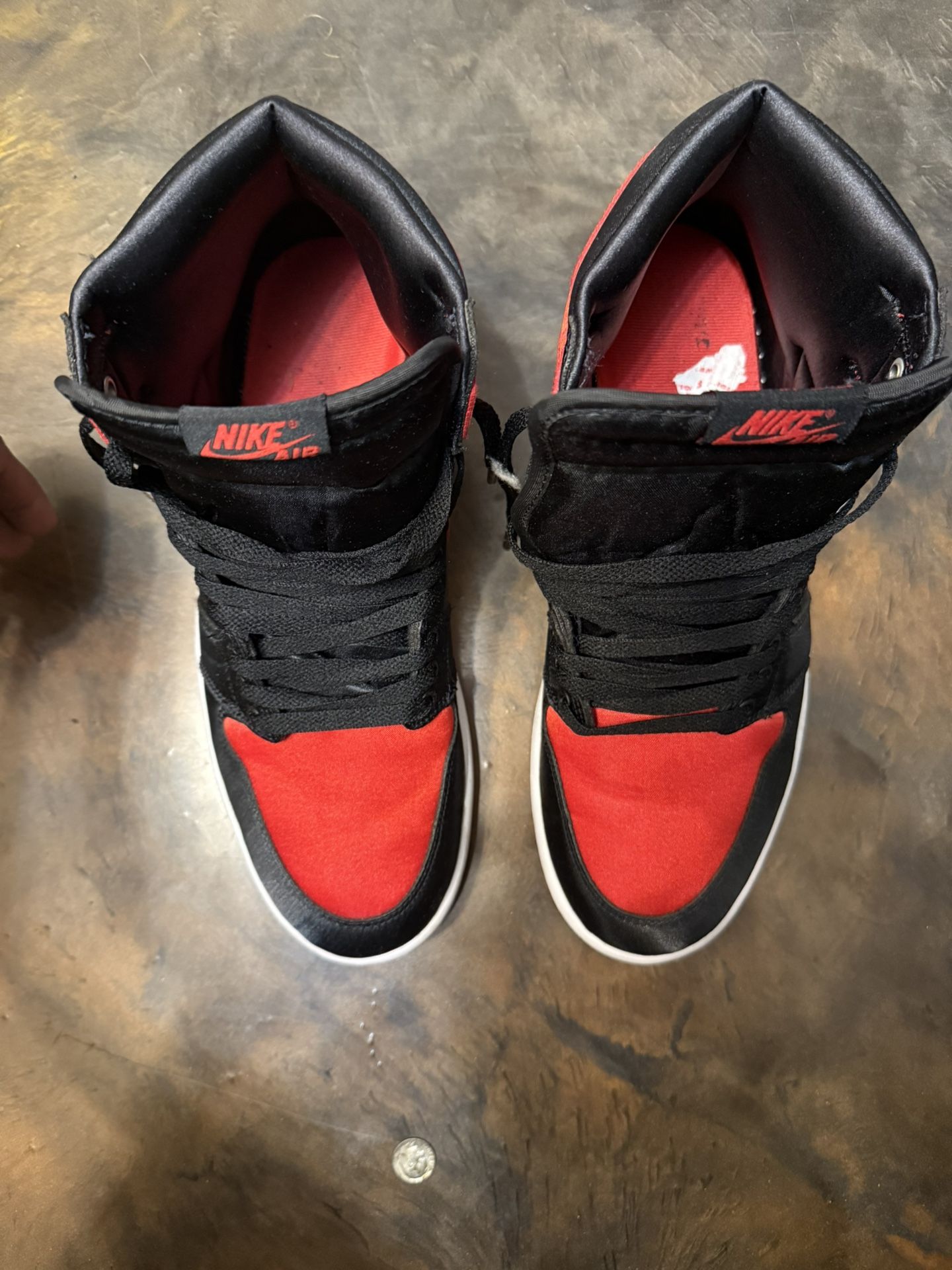AIR JORDAN 1 