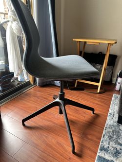 Stylish Desk chair