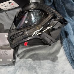 Alpine Star super tech R10 With Cardo Packtalk Pro