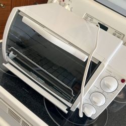 Like New Mini Oven
