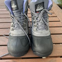 Womens Size 7 Hiking Boots