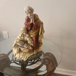 the holy family statue 