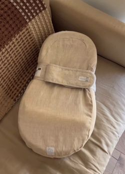 Cocoonababy nest - linen edition