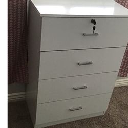 Dresser, Organizer, White W Lock