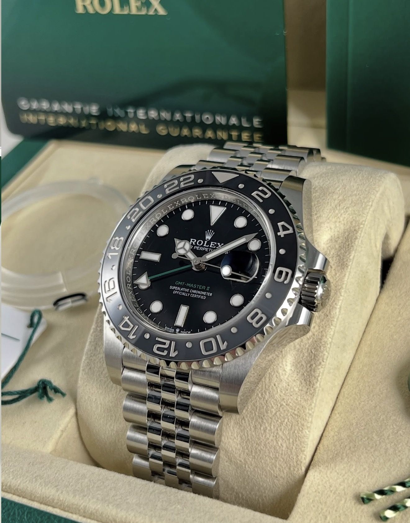 New RLX 126710GRNR GMT Master BRUCE WAYNE Jubilee (FULL SET)