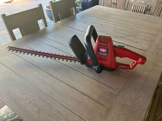 Toro 20” electric hedge trimmer