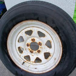Trailer tire - Large 