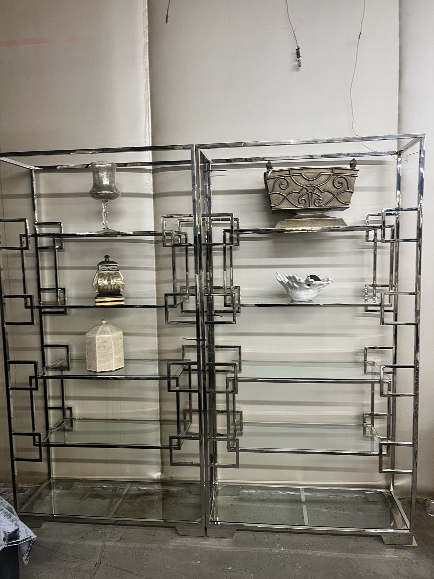 Caracole Bookshelves 39x75